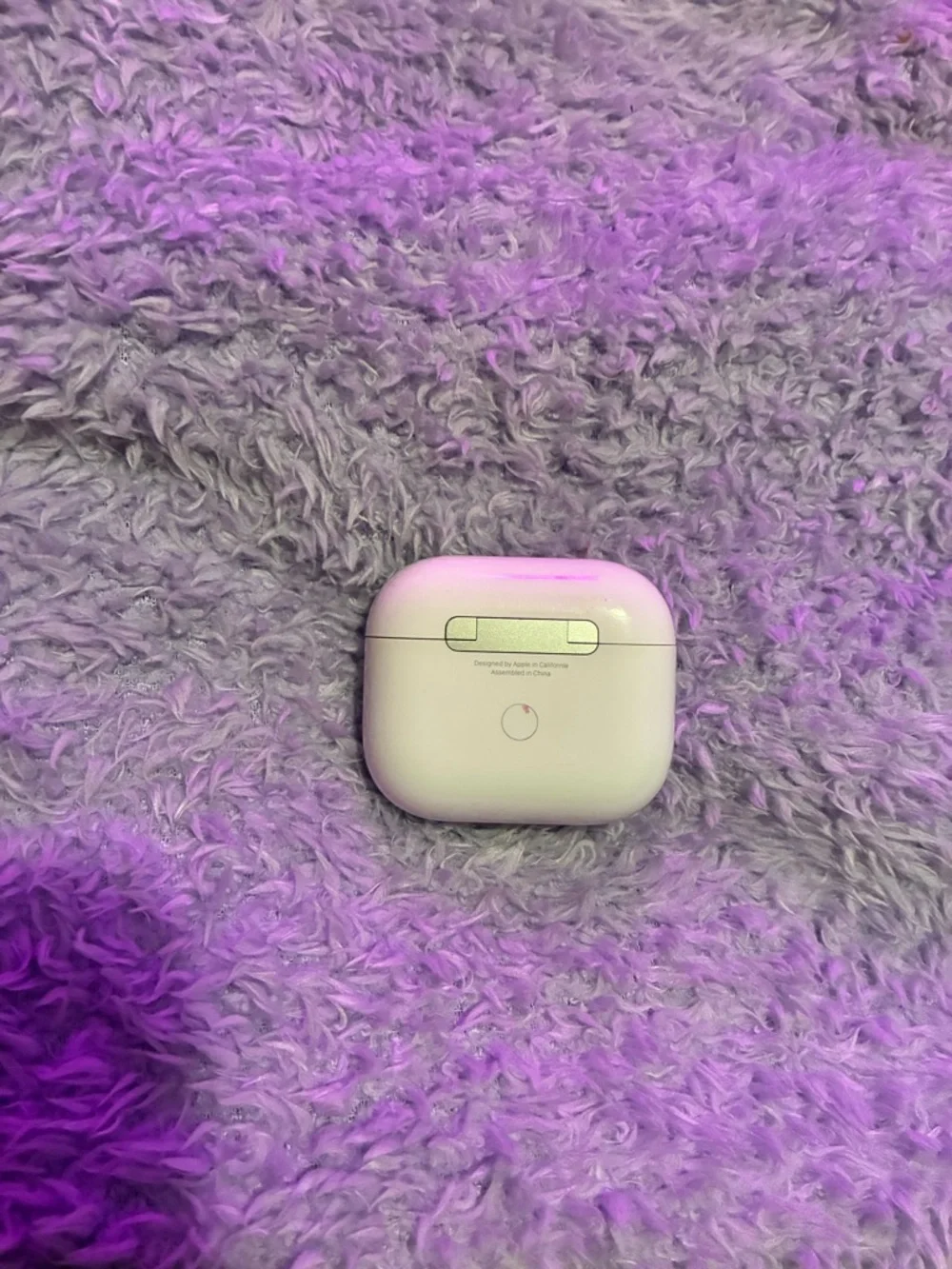Apple White Wireless Earbuds with Charging Case